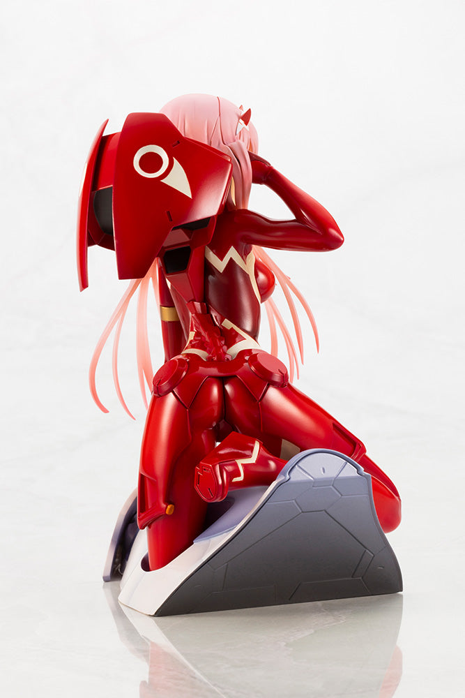 ZERO TWO 1/7 Figure | DARLING in the FRANXX