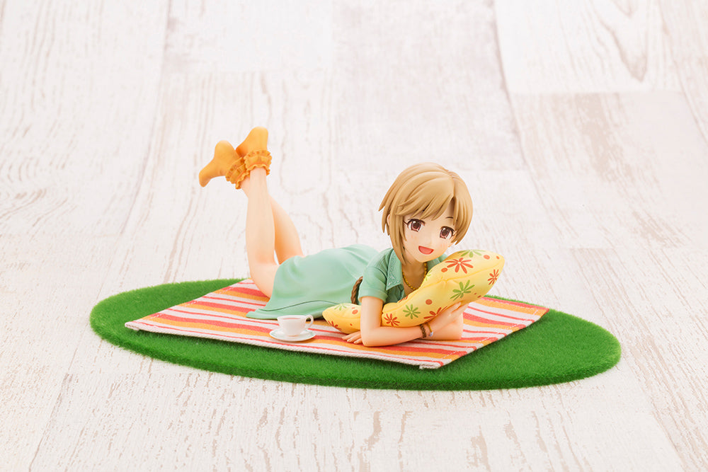 Yumi Aiba -off stage- 1/8 Figure PV024