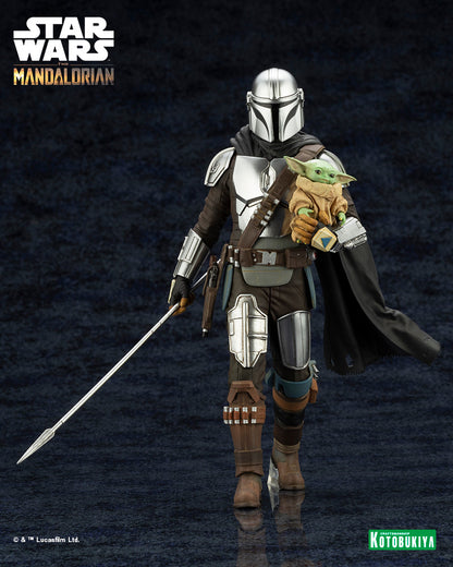 ARTFX+ MANDALORIAN™& GROGU™ with Beskar Staff