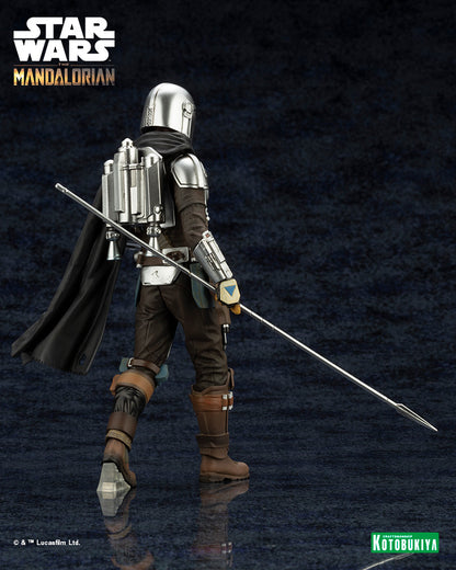 ARTFX+ MANDALORIAN™& GROGU™ with Beskar Staff