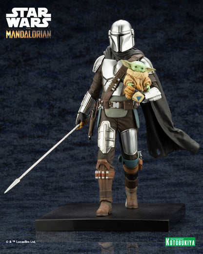 ARTFX+ MANDALORIAN™& GROGU™ with Beskar Staff